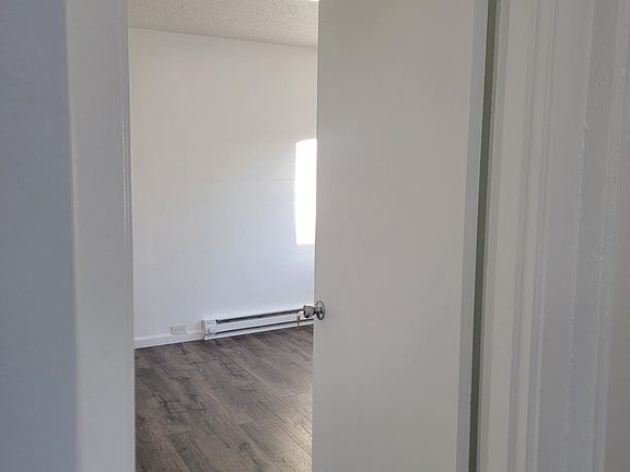 4th image of 6215 McKinley Ave E
