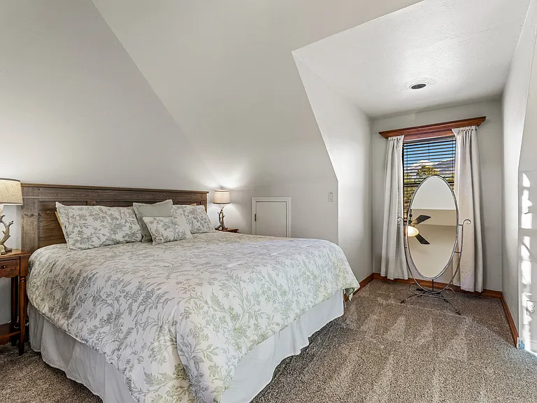 8950 W Antoinette Way — Photo 24