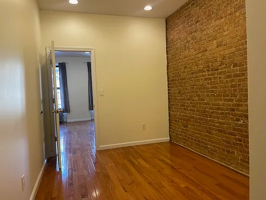 Rented by Oxford Property Group | media 4