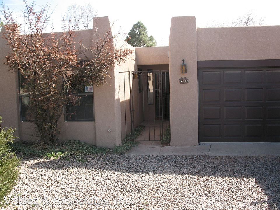 1st image of 266 Camino De La Sierra