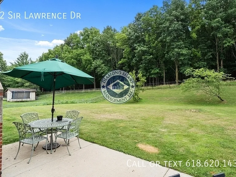 22 Sir Lawrence Dr — Photo 22
