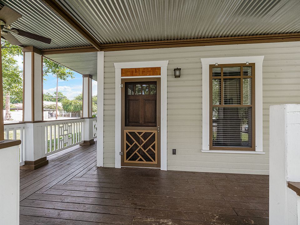 Entry/Foyer