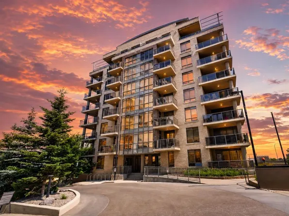 10 NE Shawnee Hl SW #402, Calgary, AB T2Y 0K5