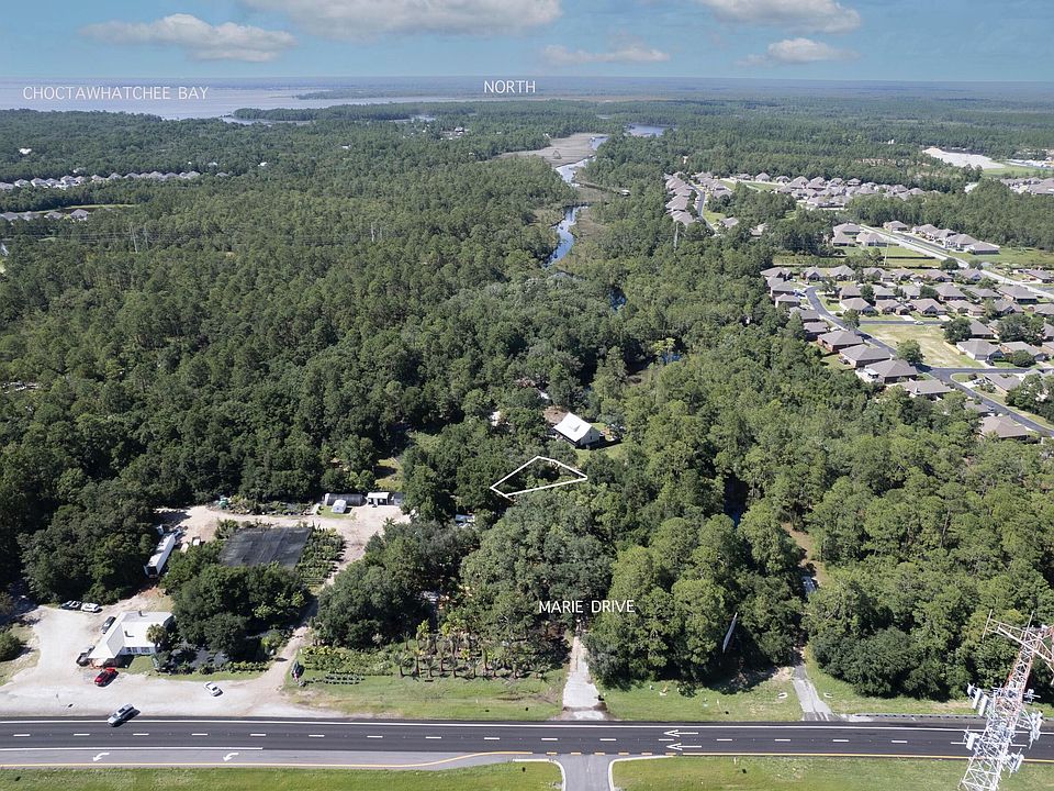 1st image of 6 Marie Dr