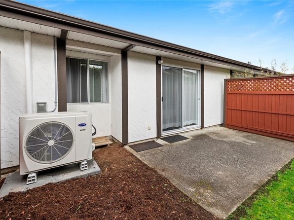 120 Finholm St N #3, Parksville, BC V9P 1J5