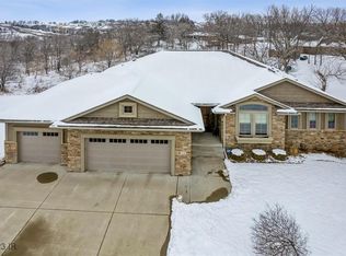 4045 NW 171st Ct, Clive, IA 50325