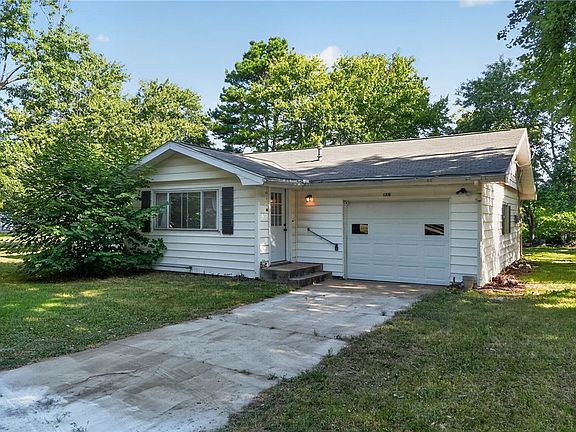 5th image of 1370 Elm Springs Rd
