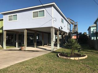 1328 S Church St, Rockport, TX 78382