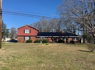 581 Ila Rd, Commerce, GA 30529