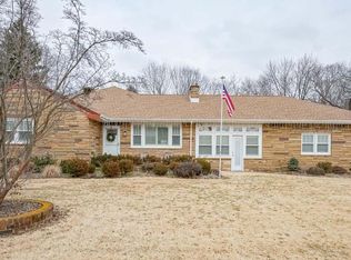 223 W Landing Rd, Blackwood, NJ 08012