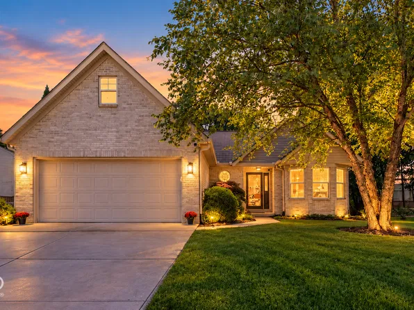 688 Prince Dr, Greenwood, IN 46142