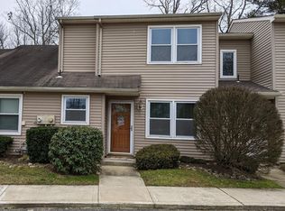 7 Pin Oak Ln, Little Egg Harbor, NJ 08087