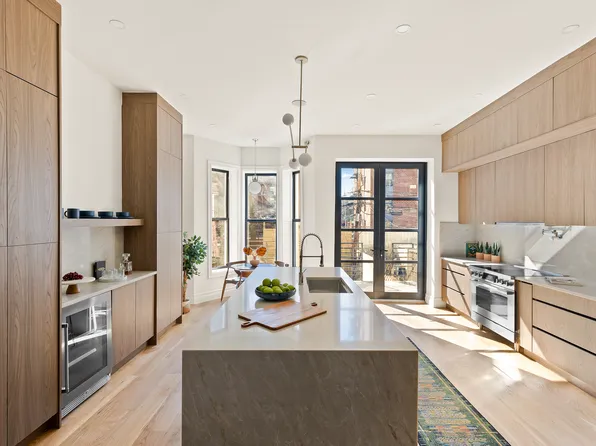 582 Quincy Street image 1 of 13