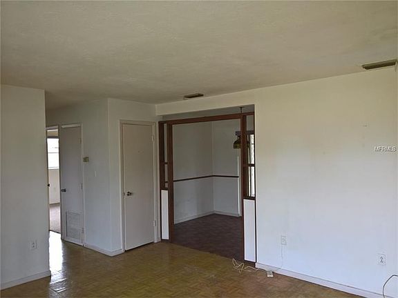 4th image of 3700 Stokes Dr