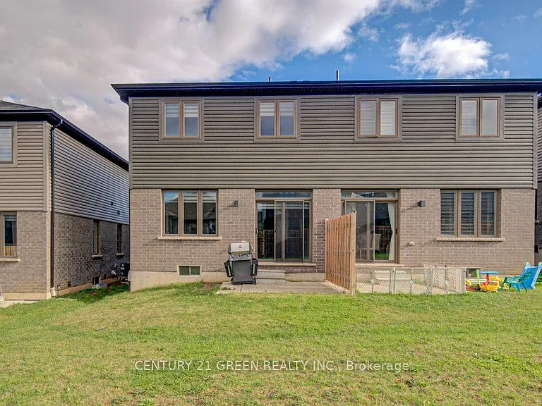 30 Baker Ln — Photo 35