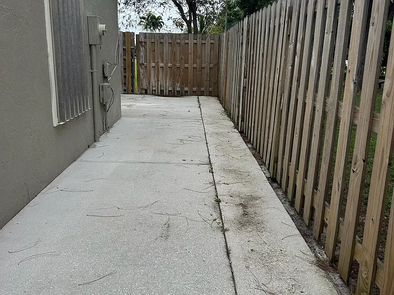 1140 Staghorn St — Photo 33