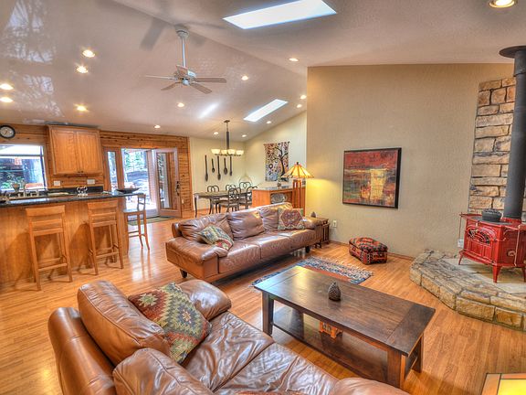 5th image of 2795 Tenaya Ct