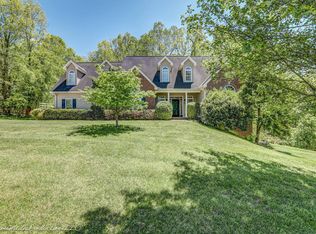 297 Lakeshore Rd, Bluff City, TN 37618