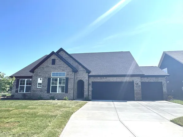 9879 Creekside Cir, McCordsville, IN 46005