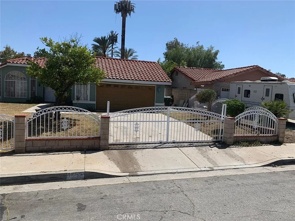 4 bed, 1480 sqft, $3,100 — Photo 3