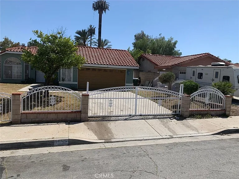 1855 W 13th St — Photo 3