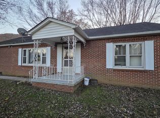 992 Walden Ridge Ln, Caryville, TN 37714