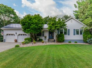 2 Stonehenge Dr, Ocean, NJ 07712