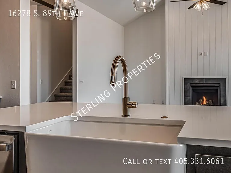 16278 S 89th East Ave — Photo 17