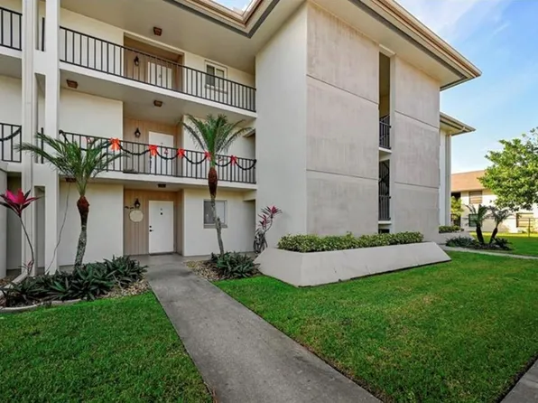 2079 Barkeley LN #6, FORT MYERS, FL 33907
