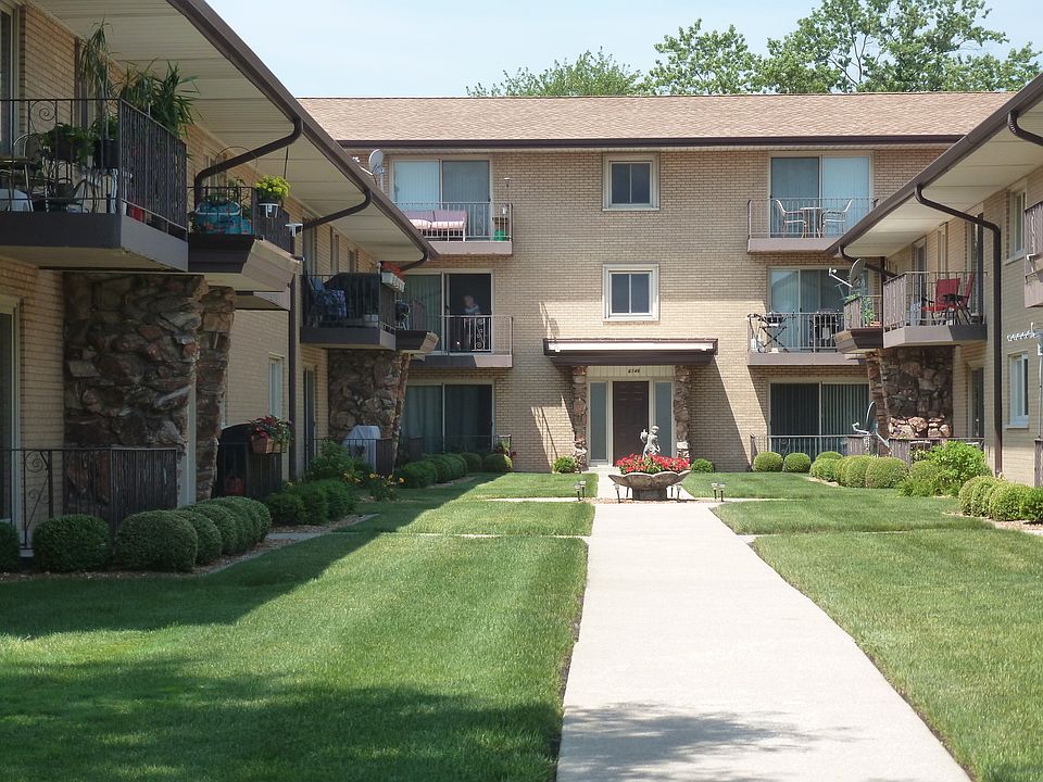 1st image of 6148 S Kensington Ave #204