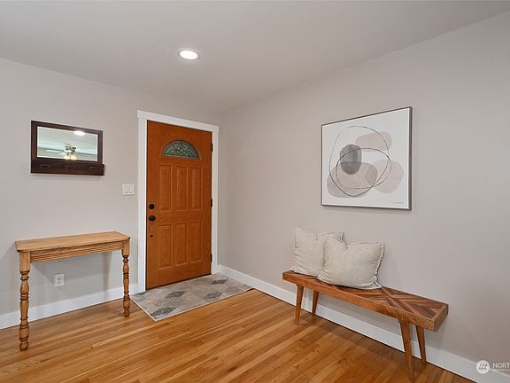 4th image of 511 NW 205th Street