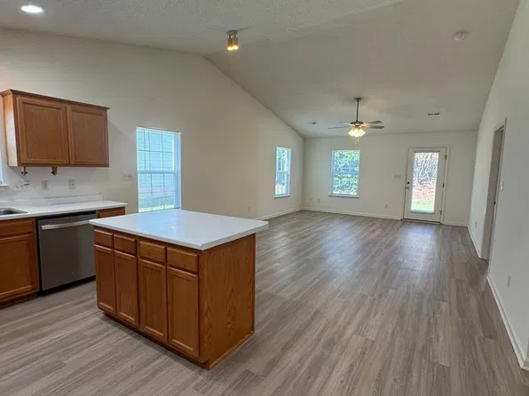 134 Springwood Ln, Mooresville, NC 28117