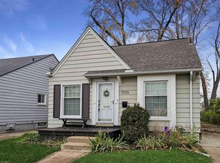 1036 Columbia Rd, Berkley, MI 48072