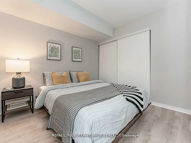 76 Shuter St #1307 — Photo 18