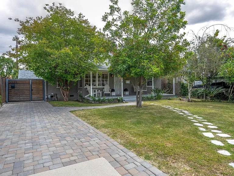 5938 Simpson Ave — Photo 2