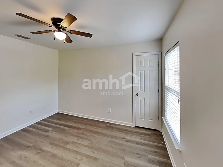 4063 Locerbie Cir — Photo 21