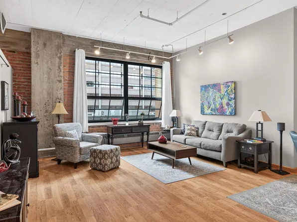 250 Park Ave Unit 502, Minneapolis, MN 55415
