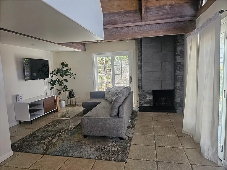 314 Prospect St — Photo 1