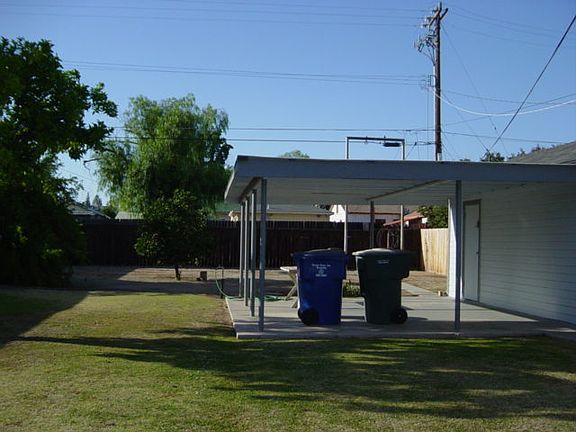Rear yard area