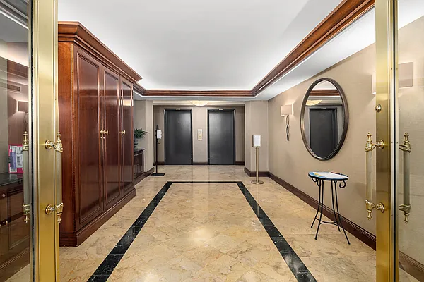 Sold by Compass | media 10