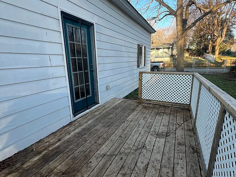 306 Walnut St — Photo 5