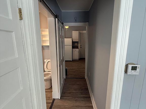 2nd image of 16 Bonheim St #1