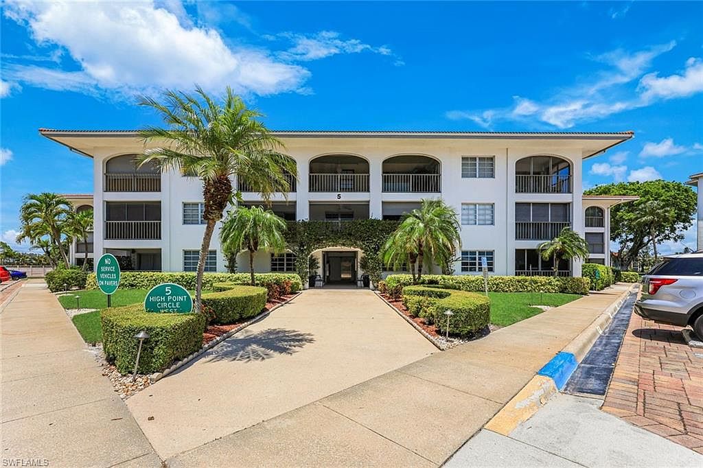 5 High Point CIR W #204
