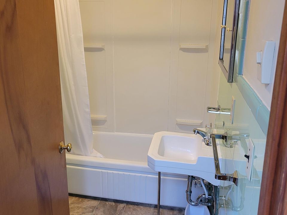 2nd image of 49 Bishop St #4B
