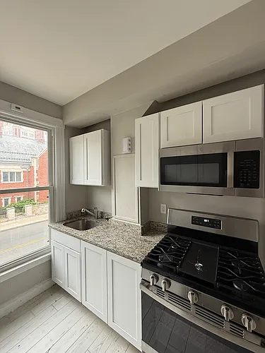 83 Sachem St #2R Photo 1