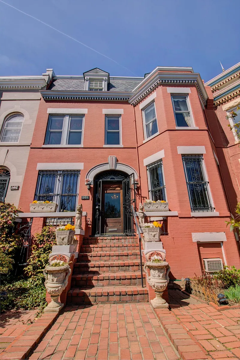 Front of home - S Carolina Ave SE