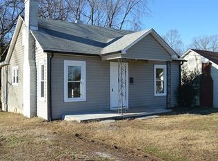 1027 15th St NE, Hickory, NC 28601