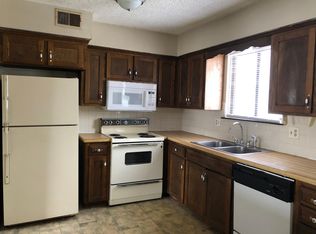 609 Beach St #1, Kansas City, KS 66111