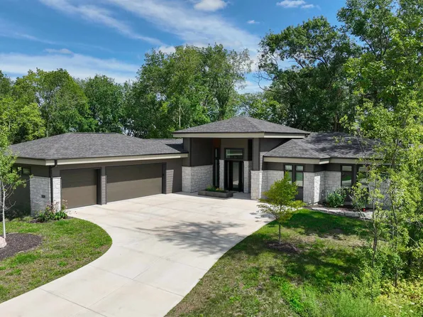 4942 Championship Cir, Waunakee, WI 53597