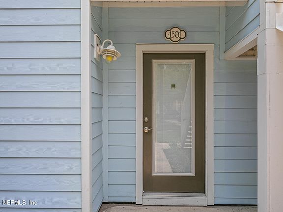 4th image of 100 FAIRWAY PARK Boulevard #1501